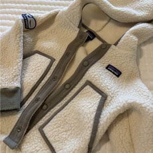 Patagonia Kids Cream and Gray Fleece Jacket